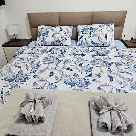Apartman Vukota Pirot Eksteriør billede